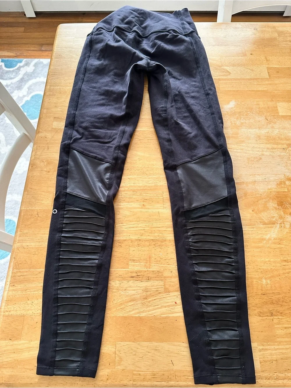 Alo moto leggings size small